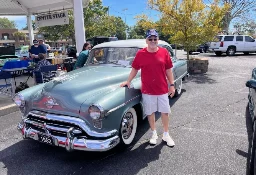 1952 Super Rocket 88 pic